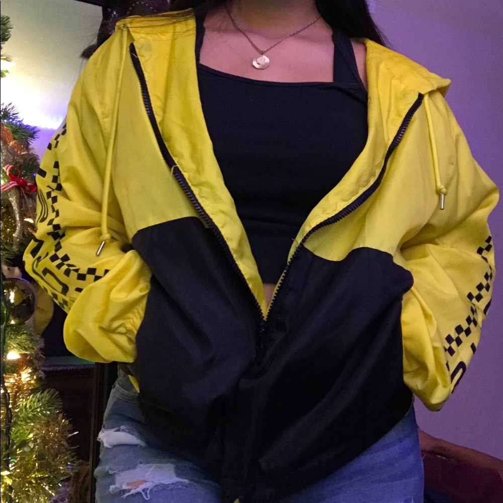 Cute black and yellow jacket!